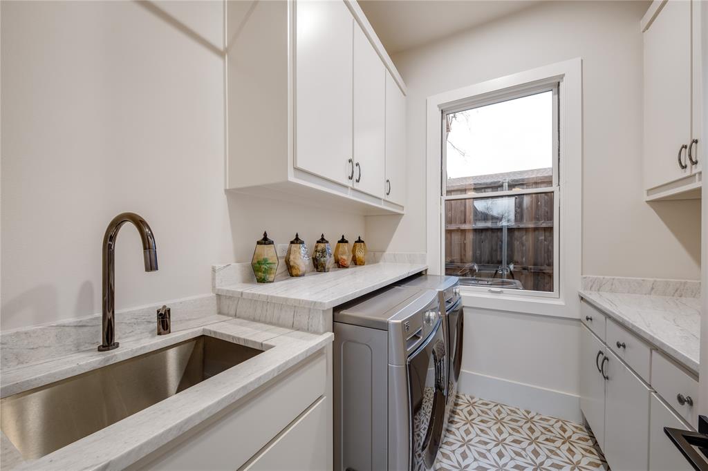 University Blvd Terrace - Residential