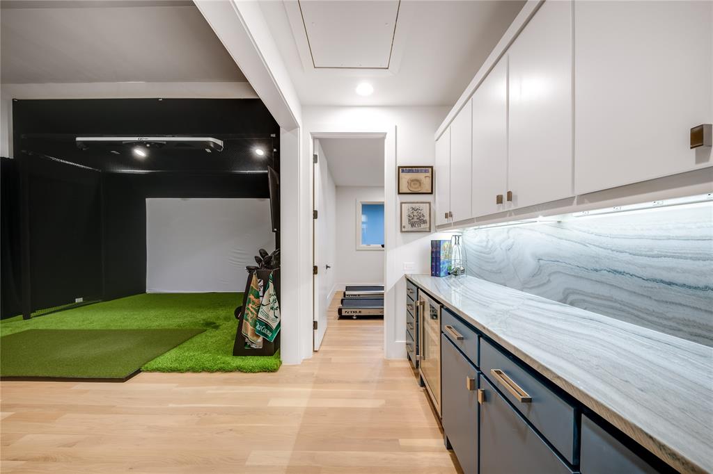 University Blvd Terrace - Residential