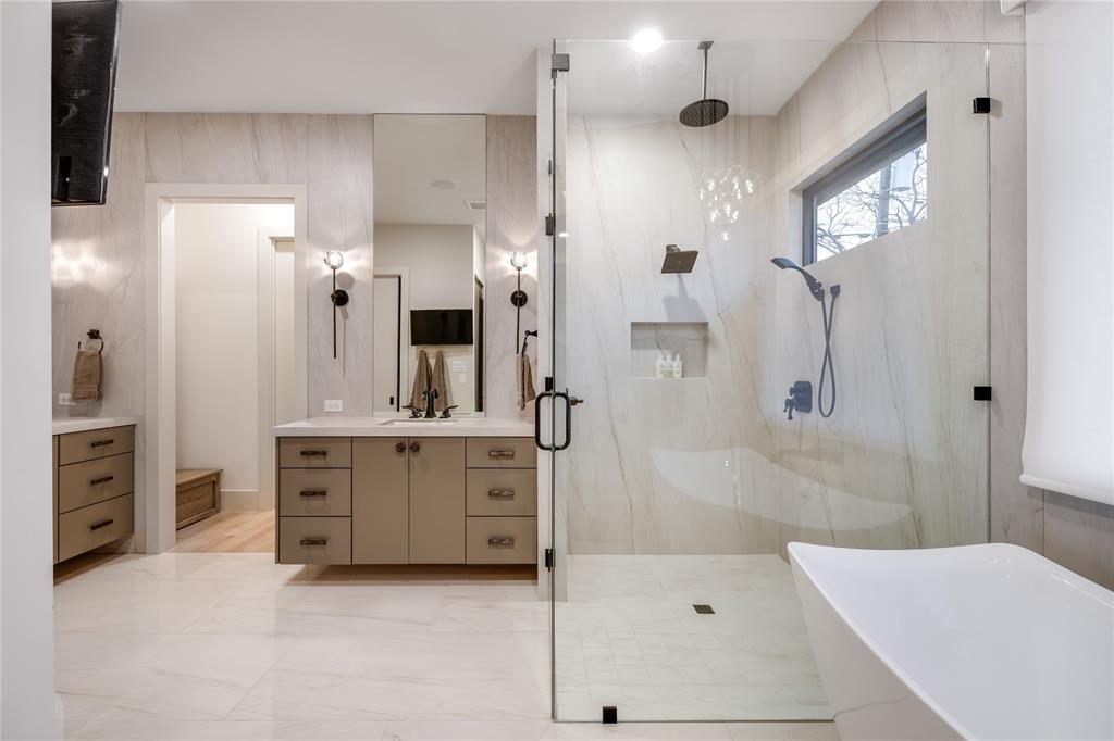 University Blvd Terrace - Residential