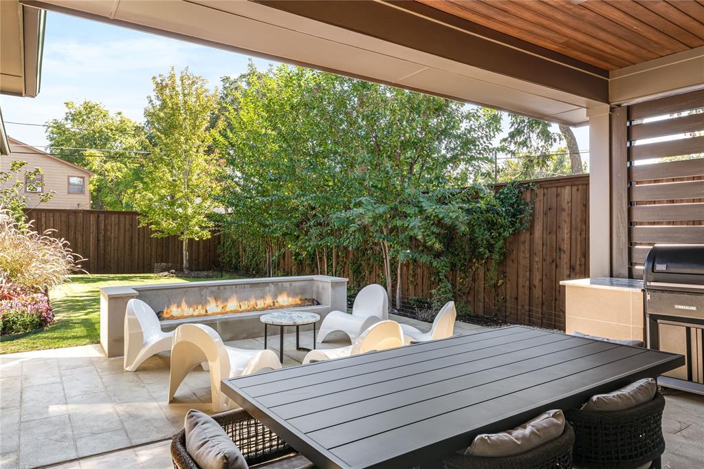 University Blvd Terrace - Residential