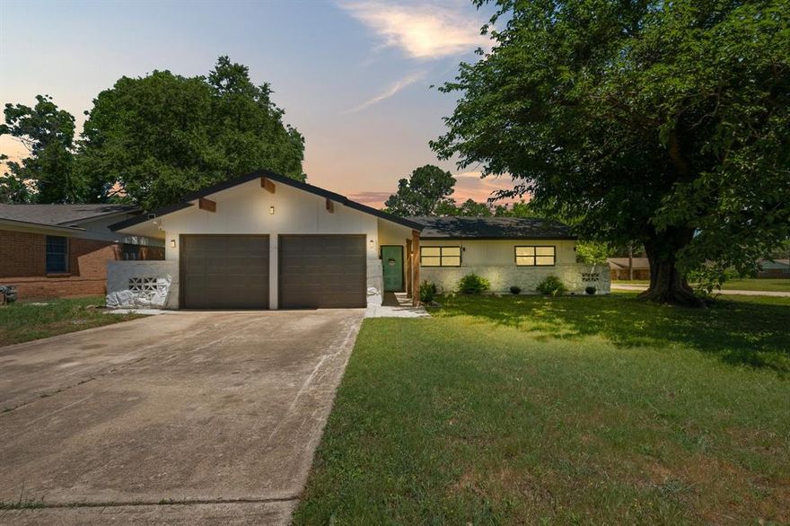 Welcome to your perfect first home! This beautifully renovated 3-bedroom, 2-bathroom gem is ideally located near the heart of downtown Crowley—just minutes from local shopping, exciting upcoming developments, and vibrant community events in the downtown square. Sitting on an oversized corner lot, the home boasts a spacious front yard and a large backyard, offering plenty of room for entertaining, outdoor activities, or future expansion. With no HOA, you’ll enjoy added flexibility in a quiet, established neighborhood. Step inside to find modern updates throughout and the peace of mind that comes with a roof that’s only one year old—a major upgrade that means less worry and more enjoyment for years to come. Whether you're a first-time homebuyer or simply looking for an affordable, move-in ready home in a thriving community, this one is a must-see. Schedule your showing today and make this home yours!