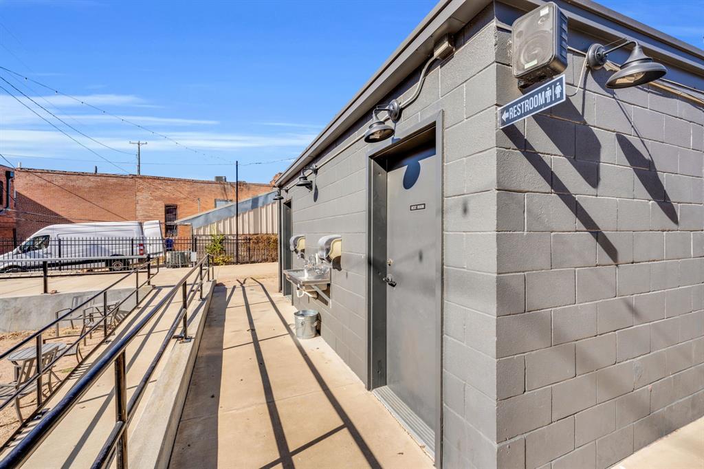 O T Ennis - Commercial Sale