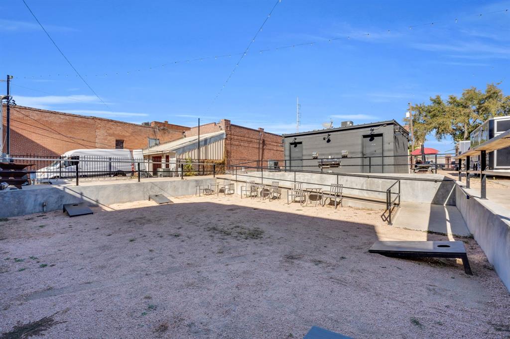 O T Ennis - Commercial Sale