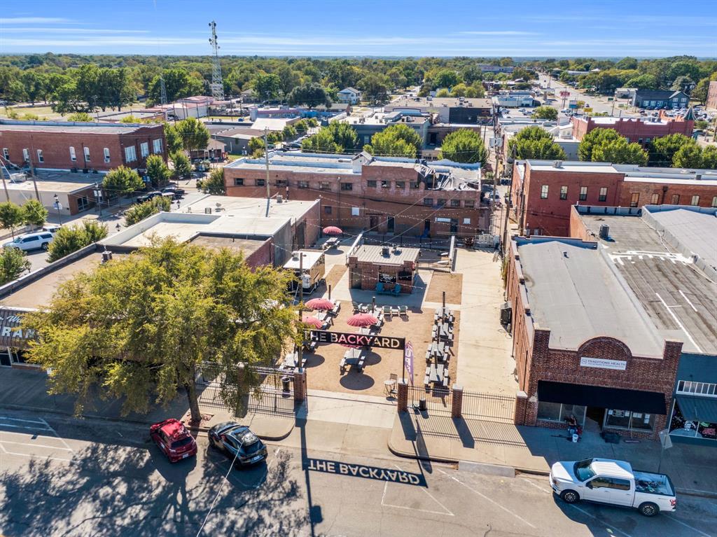 O T Ennis - Commercial Sale