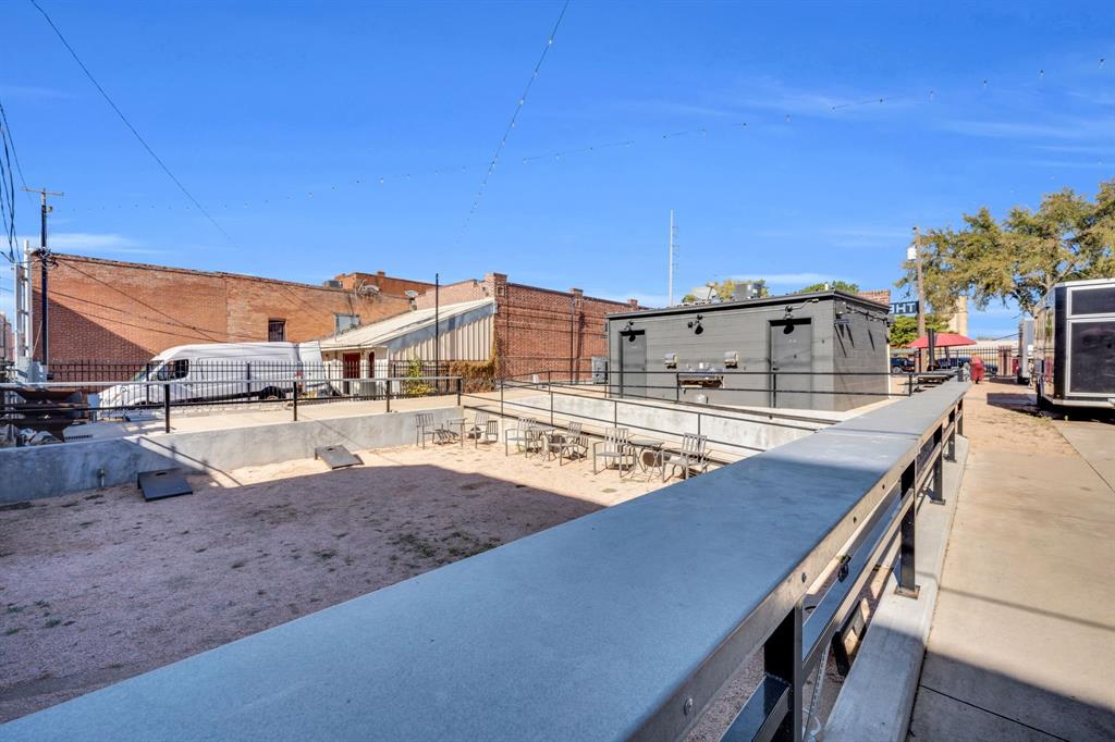 O T Ennis - Commercial Sale