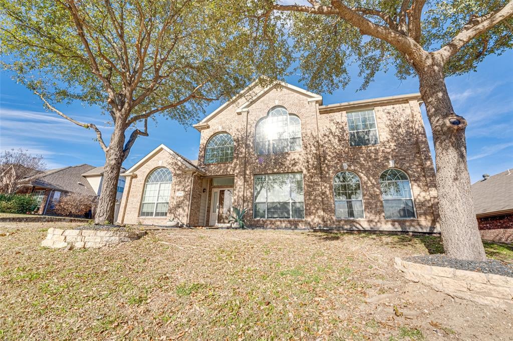 558 Presidio Drive