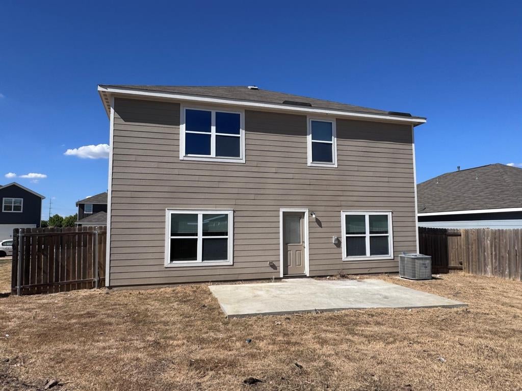 1412 Woodwinds Drive