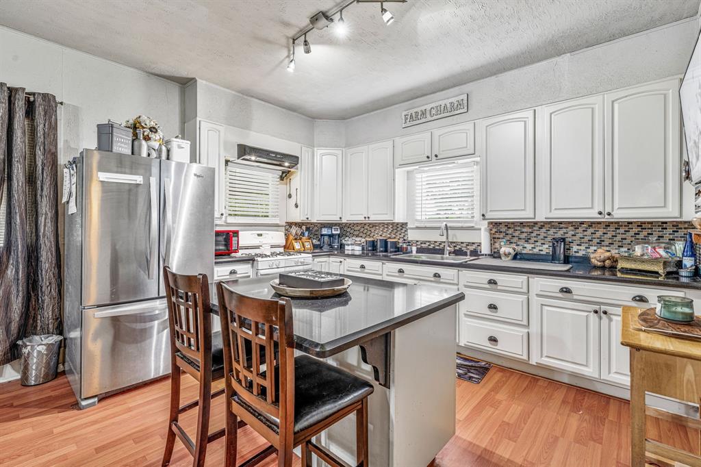 Central Deleon - Residential