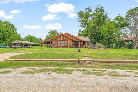 509 W Reynosa Avenue De Leon TX 76444