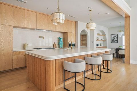 11947 Quincy Lane Dallas TX 75230