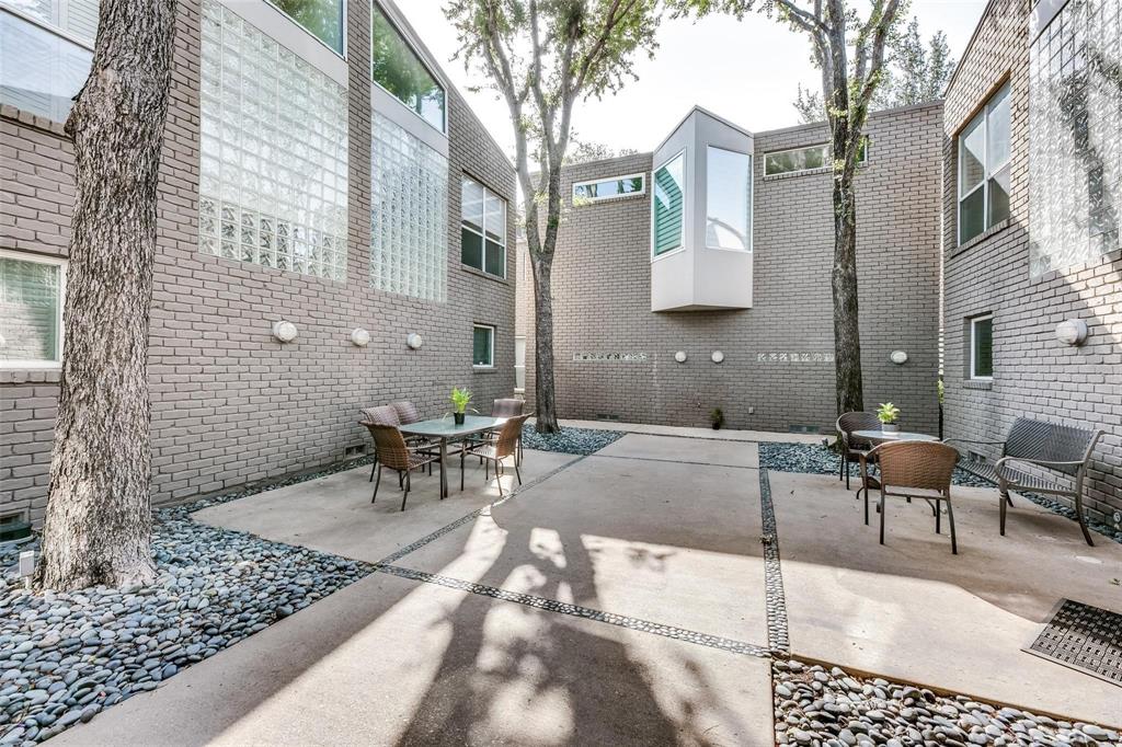 Travis Ave Condo 4231-4233 - Residential Lease