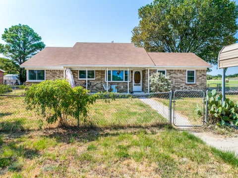 Photo of 7439 Briar Road, Azle, TX 76020 (MLS # 21369584)