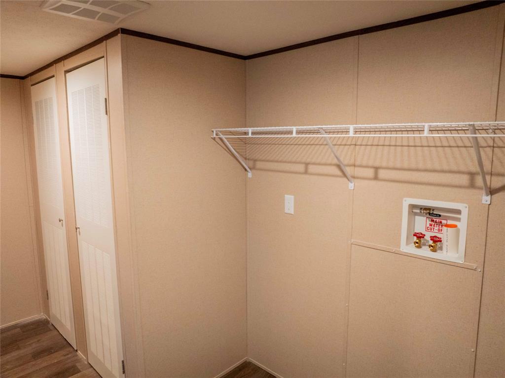 WALDEN ESTATES - Residential