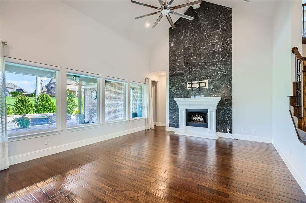 1220 Rainier Drive