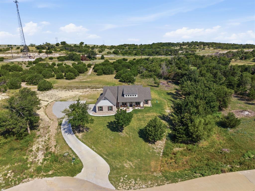 Photo of 104 Grant Alan Ct, Weatherford, TX 76085 (MLS # 21348846)