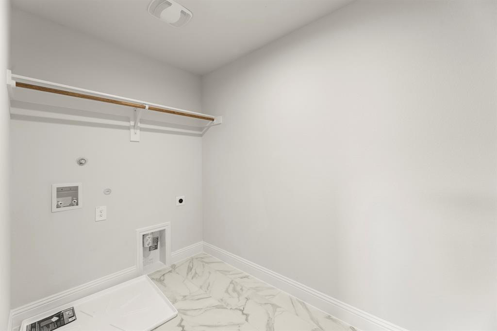 Sereno Oaks at Buckner Terrace - Residential