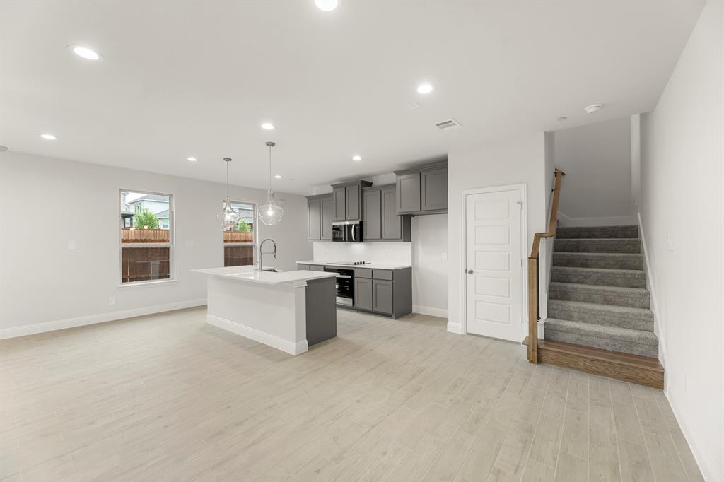 Sereno Oaks at Buckner Terrace - Residential