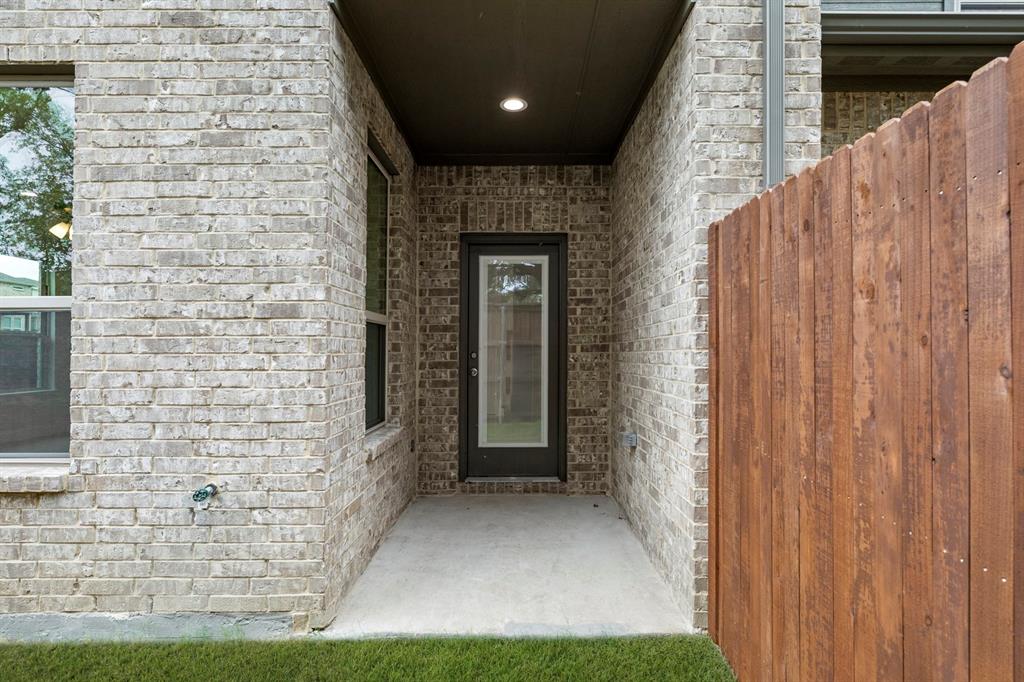 Sereno Oaks at Buckner Terrace - Residential