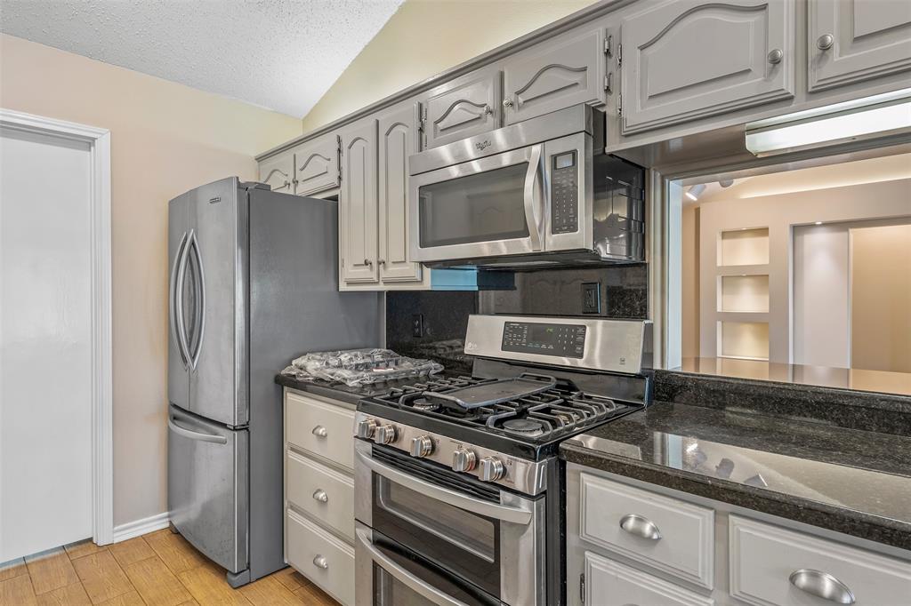 Lake Brenda - Residential