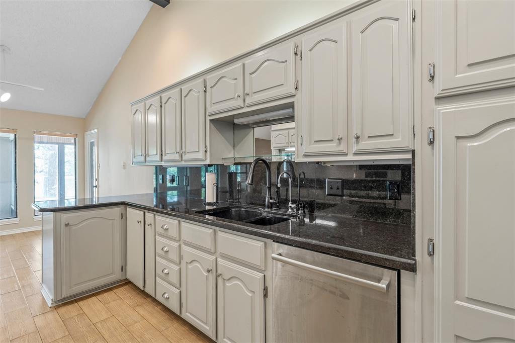 Lake Brenda - Residential