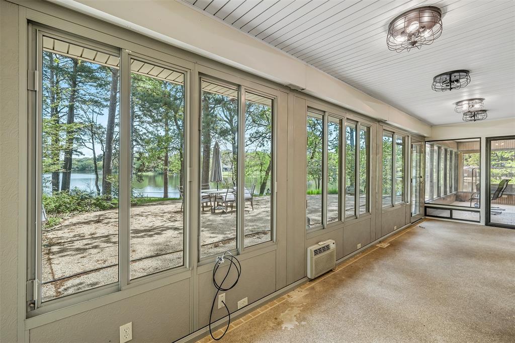 Lake Brenda - Residential