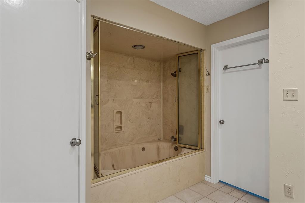 Lake Brenda - Residential