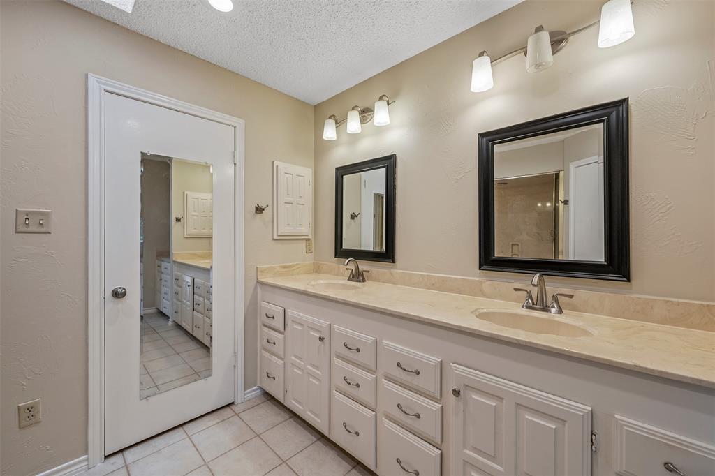 Lake Brenda - Residential