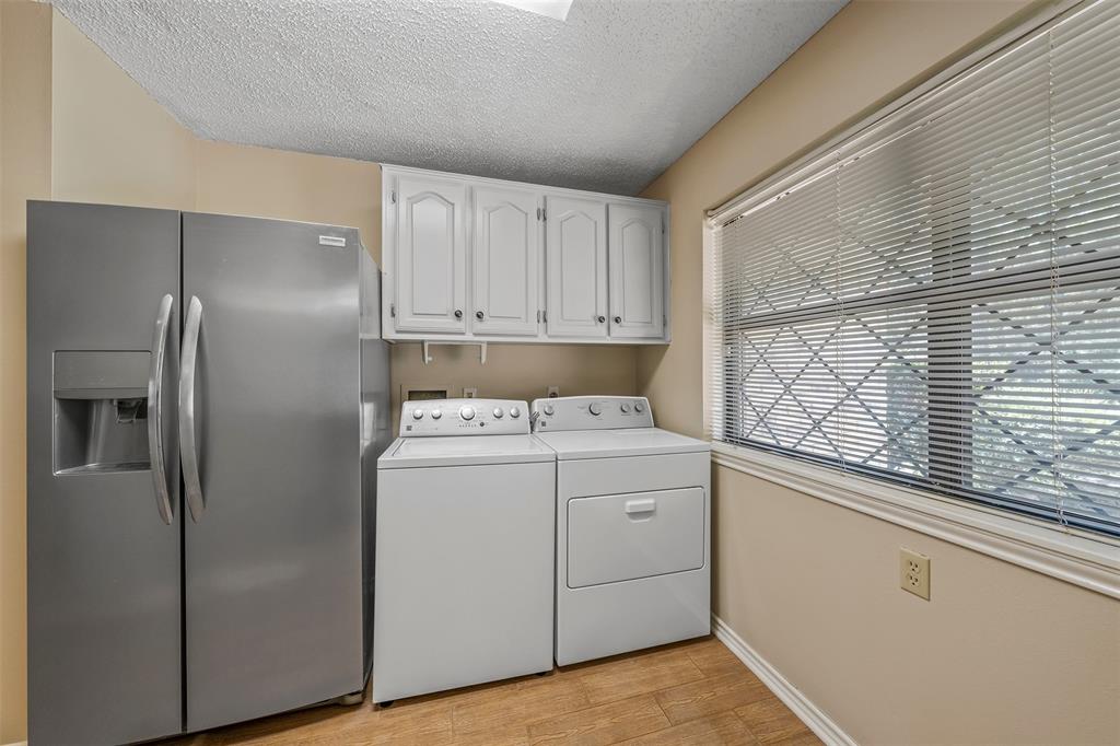 Lake Brenda - Residential