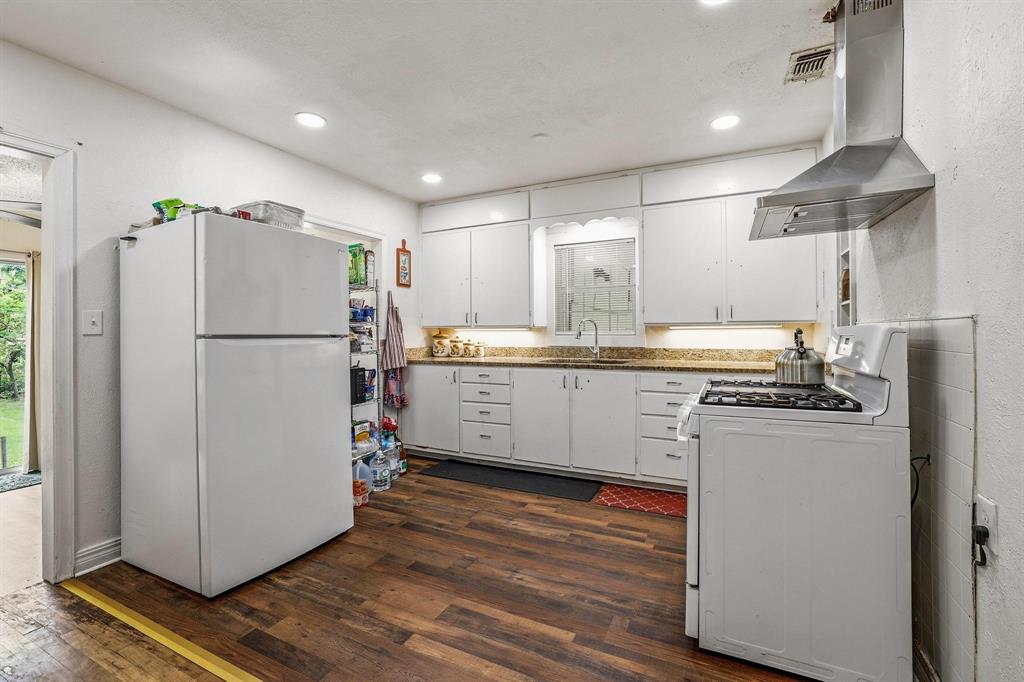 MUNSON & PURINTON, - Residential