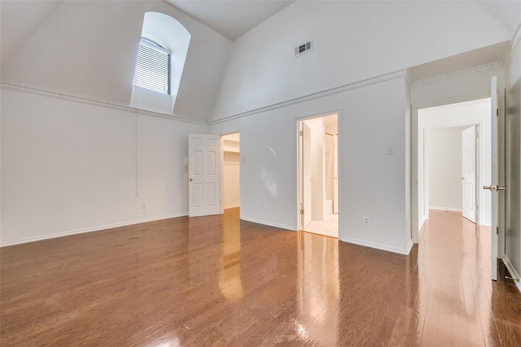 Trafalgar Square Ph 04 - Residential