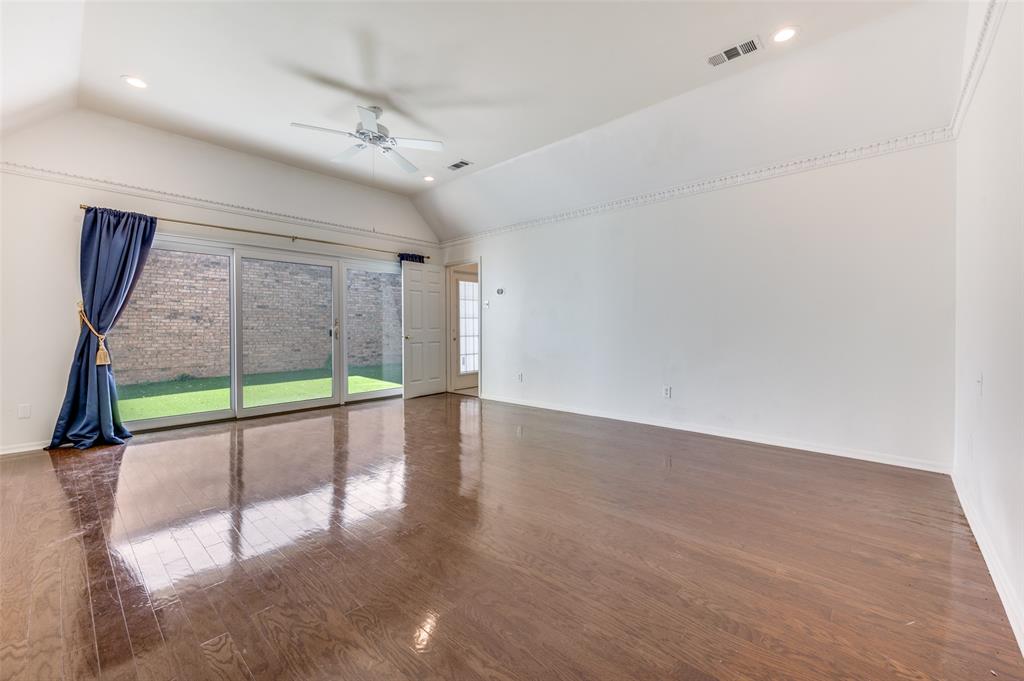 Trafalgar Square Ph 04 - Residential