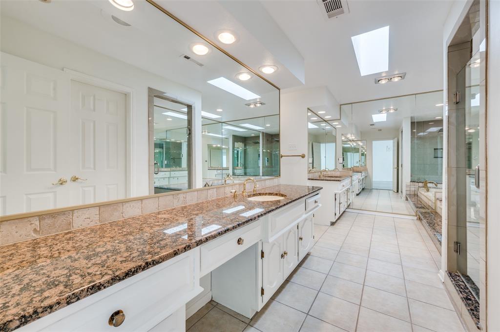 Trafalgar Square Ph 04 - Residential