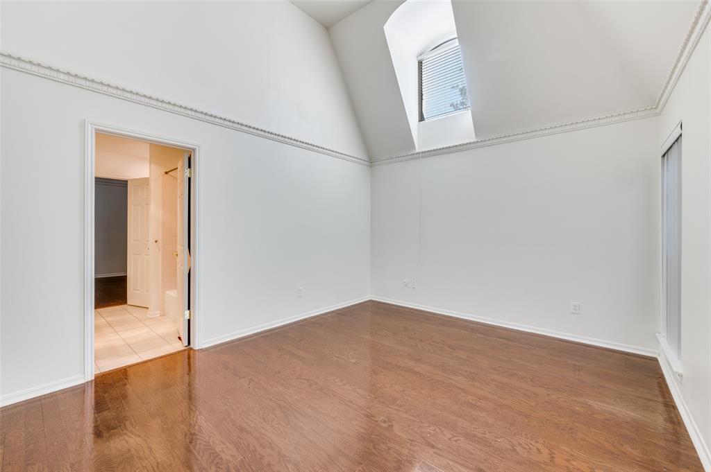 Trafalgar Square Ph 04 - Residential