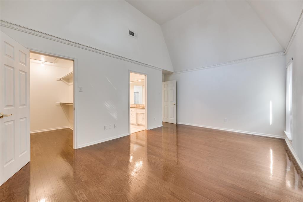 Trafalgar Square Ph 04 - Residential