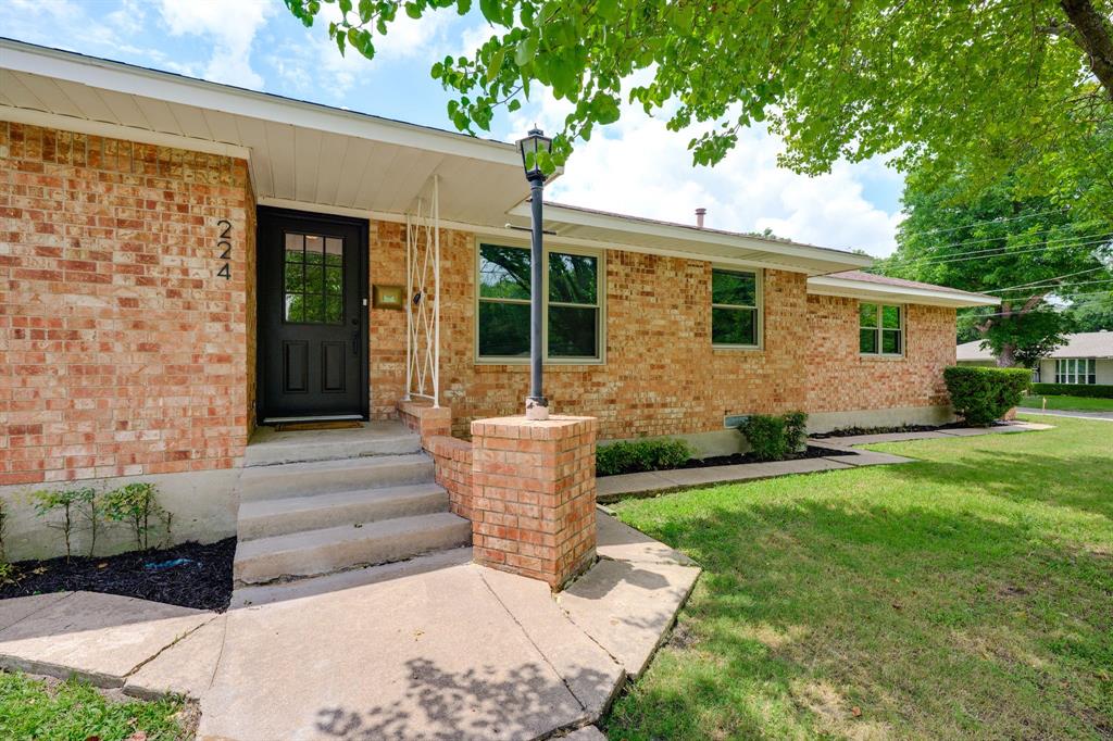 224 W Lanett Drive