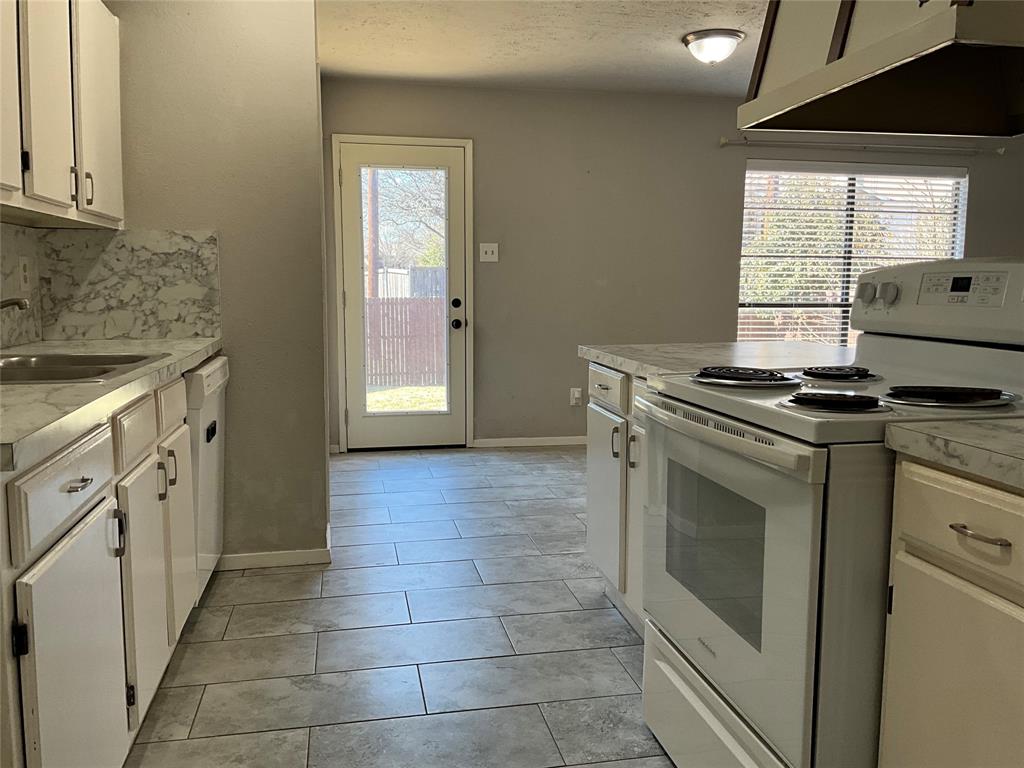 Hillside Village 8 - Residential