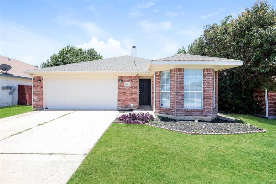 Welcome to 6324 Stockton Dr in Fort Worth! This 3-bedroom, 2-bathroom home offers a bright, open layout with vaulted ceilings and a fireplace in the living room. The eat-in kitchen features stainless steel appliances, a pantry, and plenty of natural light. The primary suite includes a walk-in closet and private bath. Enjoy a spacious backyard with room to relax, play, or entertain. Located in a quiet neighborhood with easy access to schools, shopping, and major highways—this home has great potential for comfortable living. **NEW ROOF**