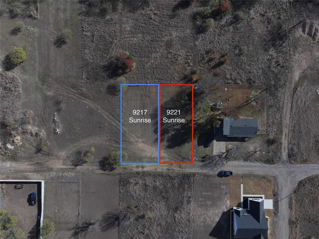 Photo of 9221 Sunrise Drive, Fort Worth, TX 76134 (MLS # 21150532)