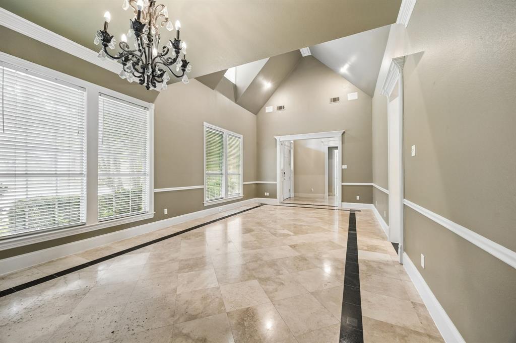 6825 Oak Park Lane