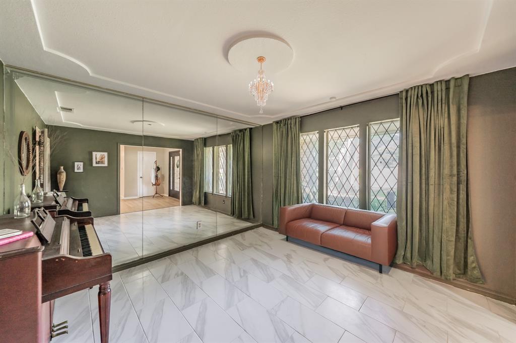 Oak Creek Estates - Residential