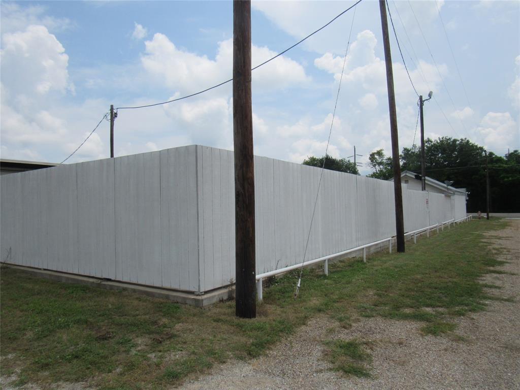 Englewood R E Add - Commercial Lease