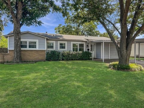 209 Pimlico Way Saginaw TX 76179