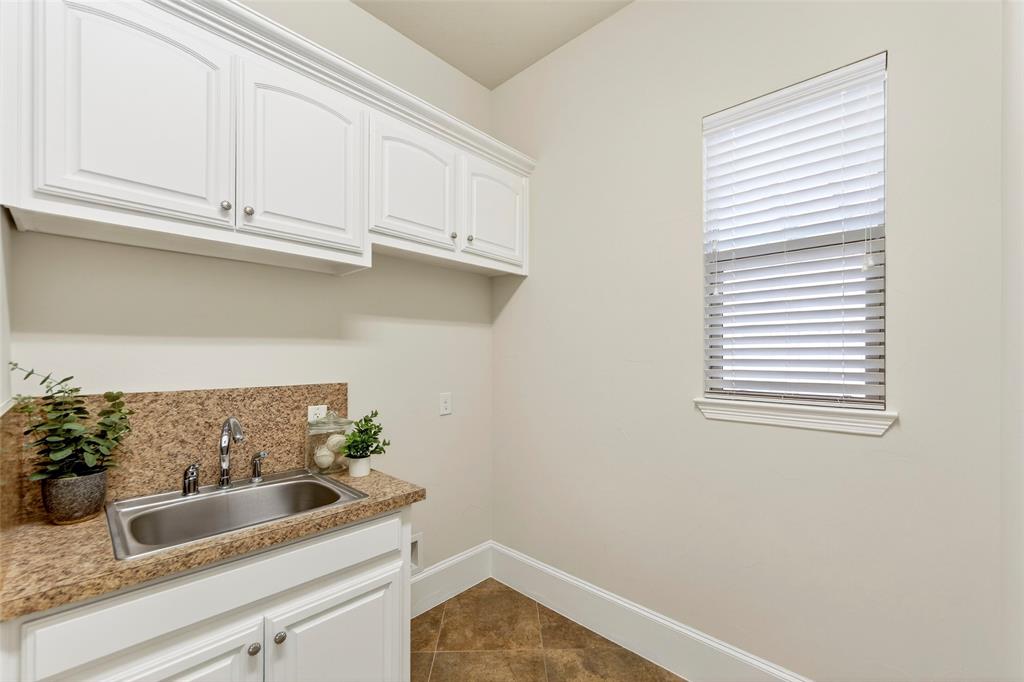 Midway-Lomita - Residential