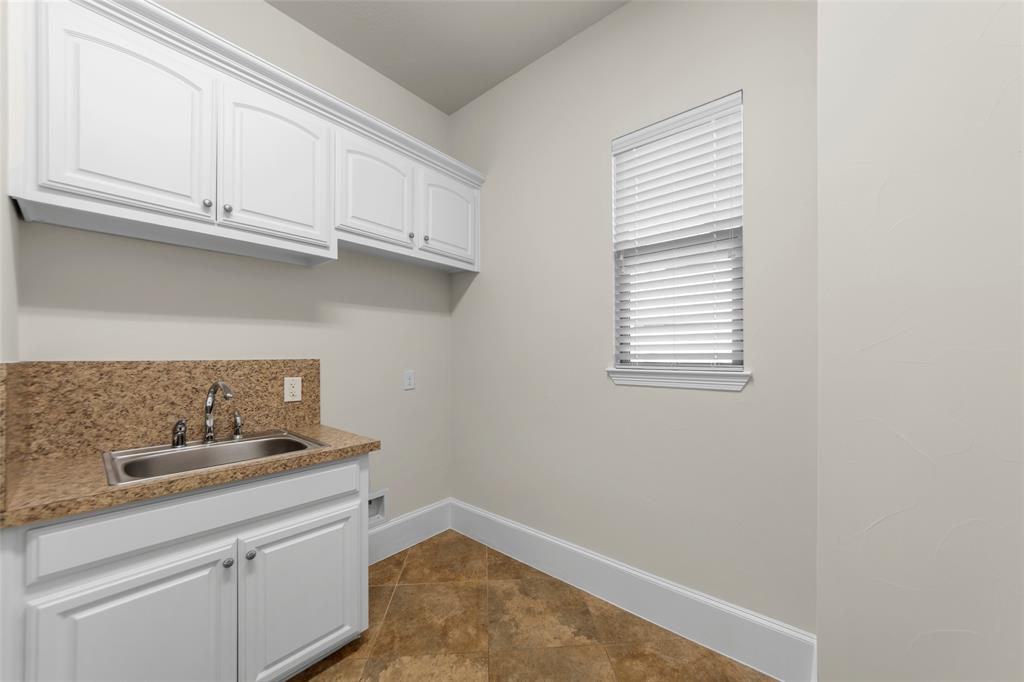 Midway-Lomita - Residential