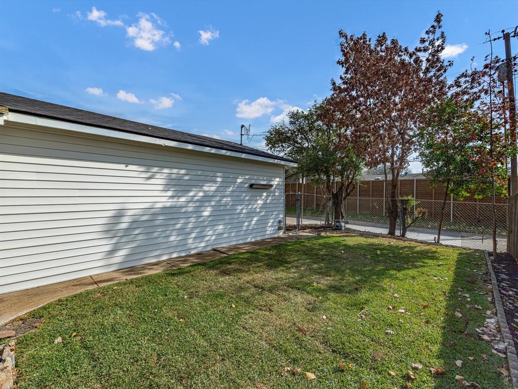 3838 Crestpark Drive