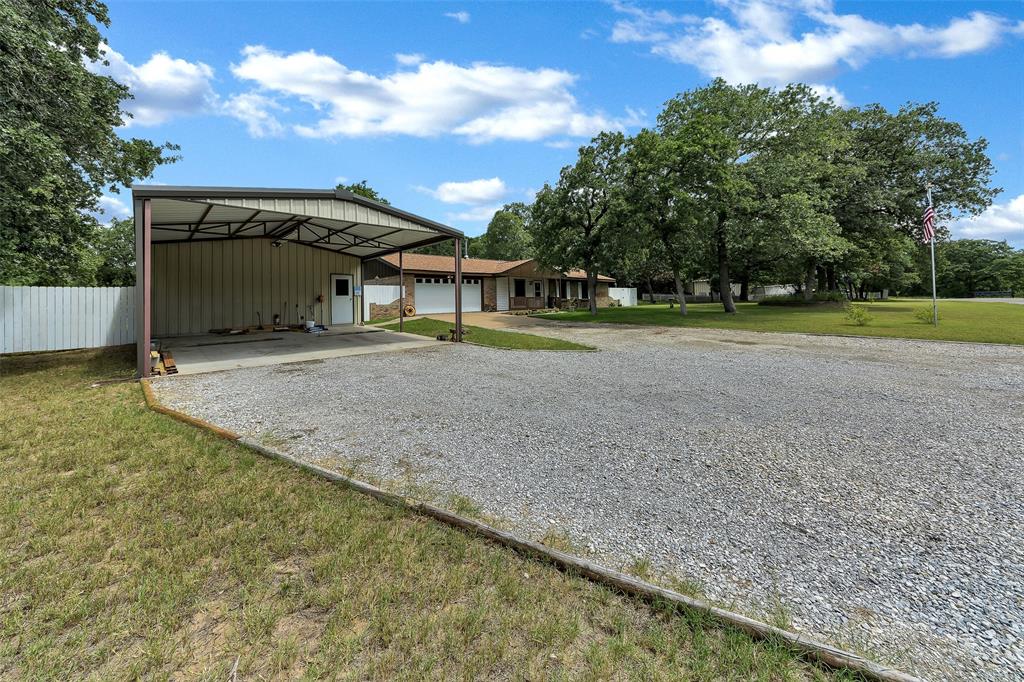 901 Windsor Lane