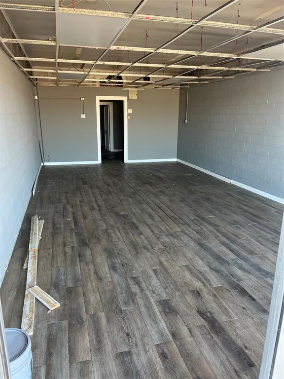 na - Commercial Lease