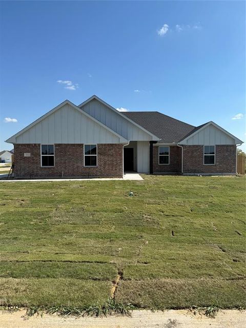 311 Cherry Point Drive Palmer TX 75152
