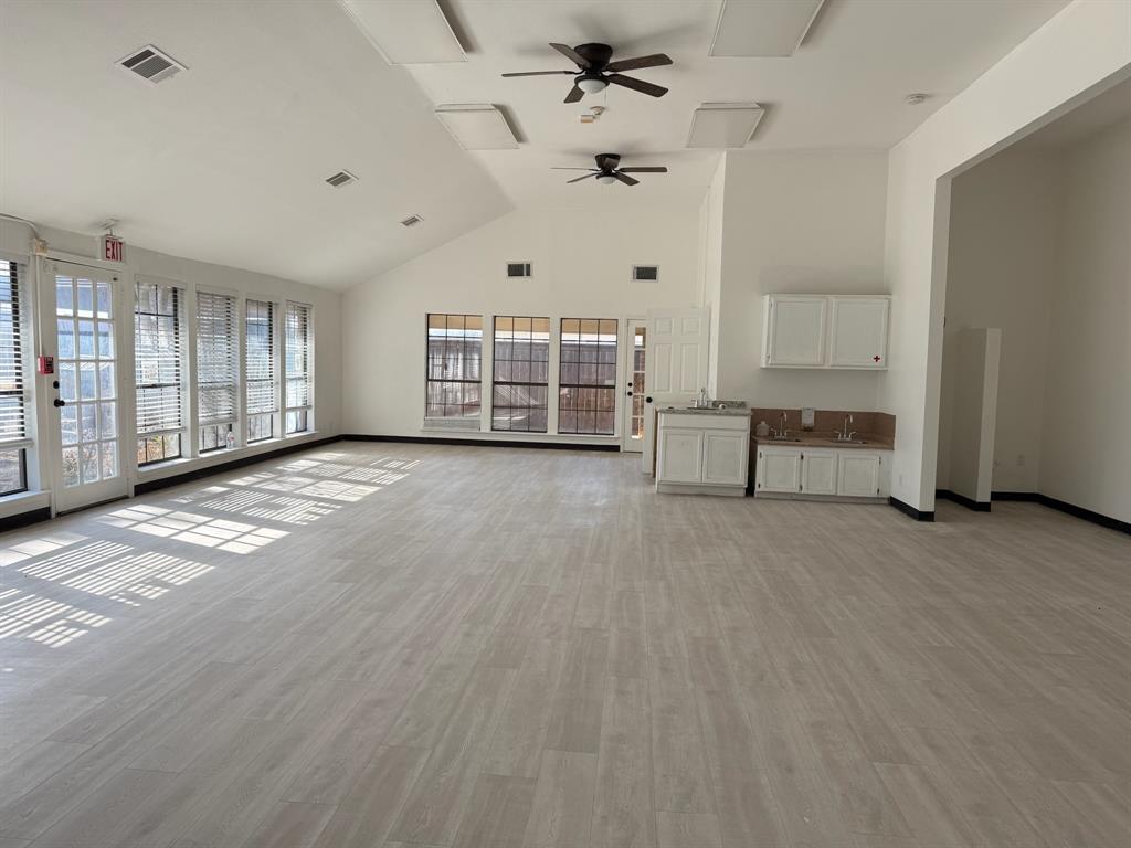 1935 Old Denton Road