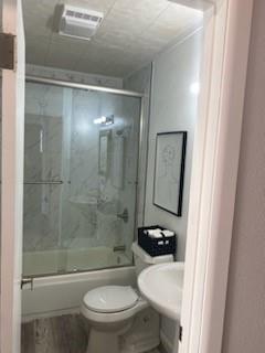 Robin Hood Add - Residential Lease